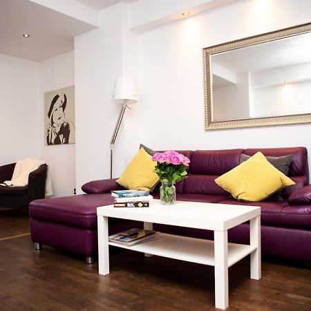 Apt 1, Trafalgar Square 1St Floor By Indigo Flats Лондон Экстерьер фото